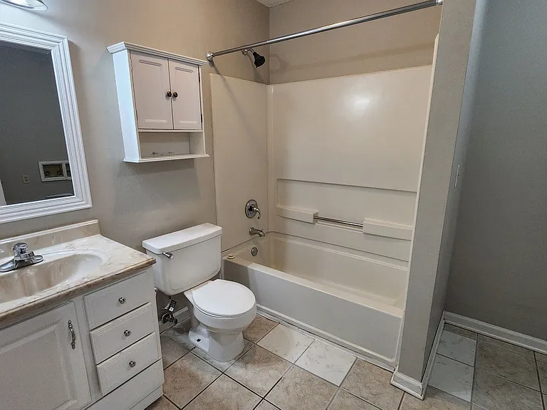 909 Bramblewood Ct — Photo 13