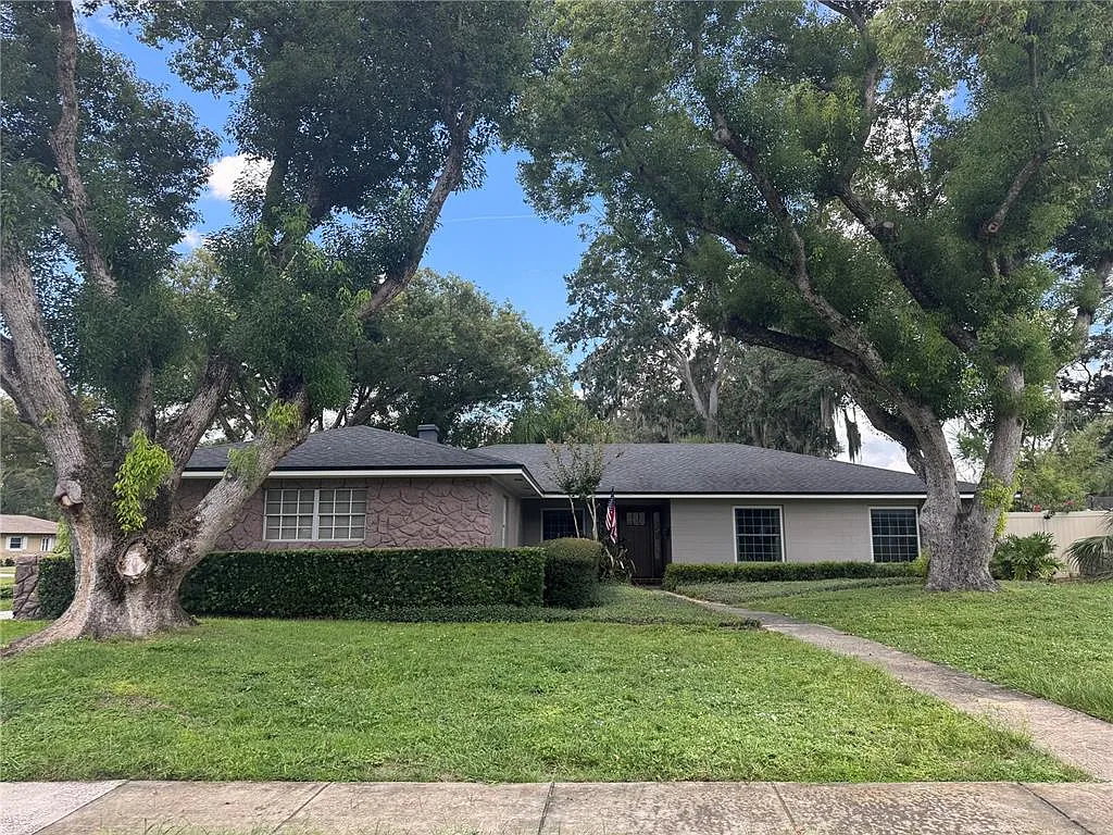 3 bed, 2.5 bath, 1960 sqft, $3,400 — Photo 1