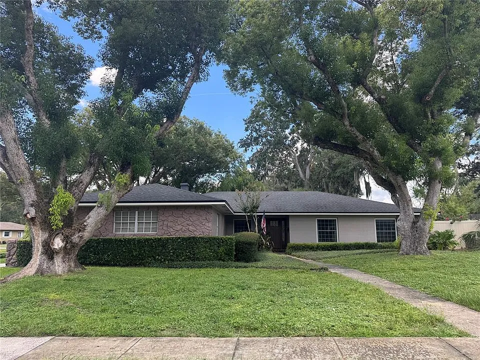 1903 Collier Dr
