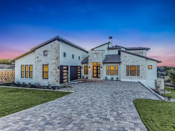 104 Nattie Woods Street, Horseshoe Bay, TX 78657