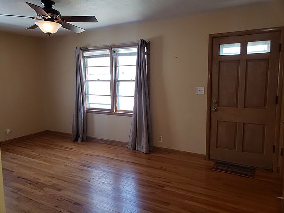 4th image of 1811 S 42nd St