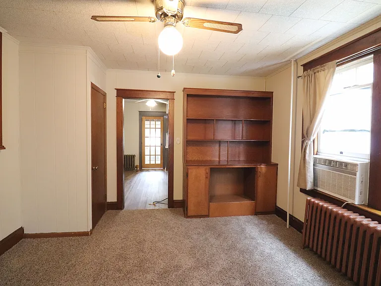 502 N State St — Photo 7