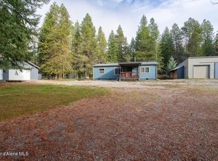 393 Mountain View Rd, Blanchard, ID 83804