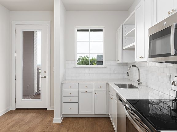 3rd image of 600 E Trinity Ln #206