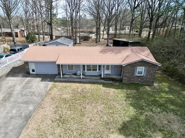 3311 Oakhaven Cir, Haleyville, AL 35565