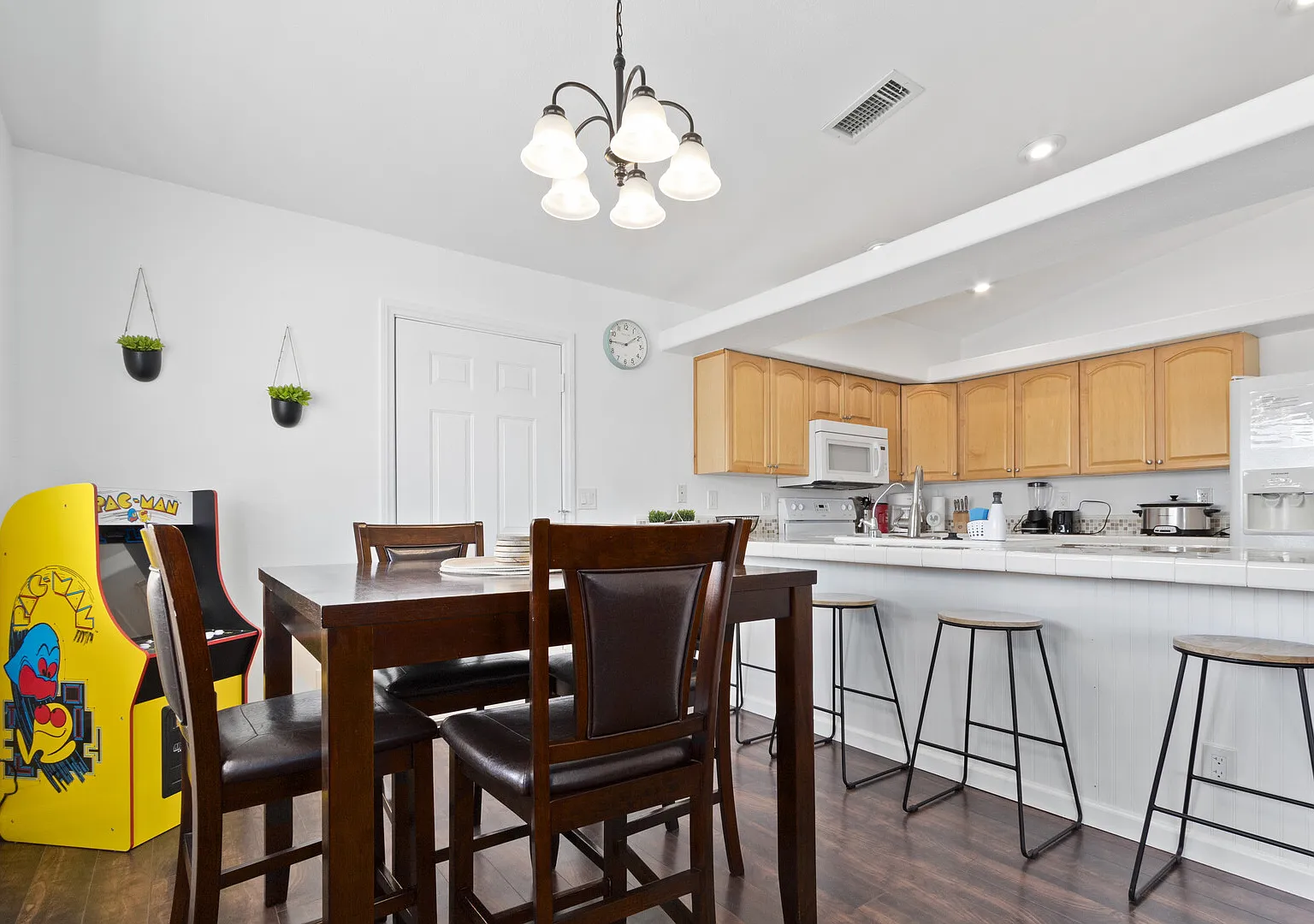 Delightful Family Home — Photo 2