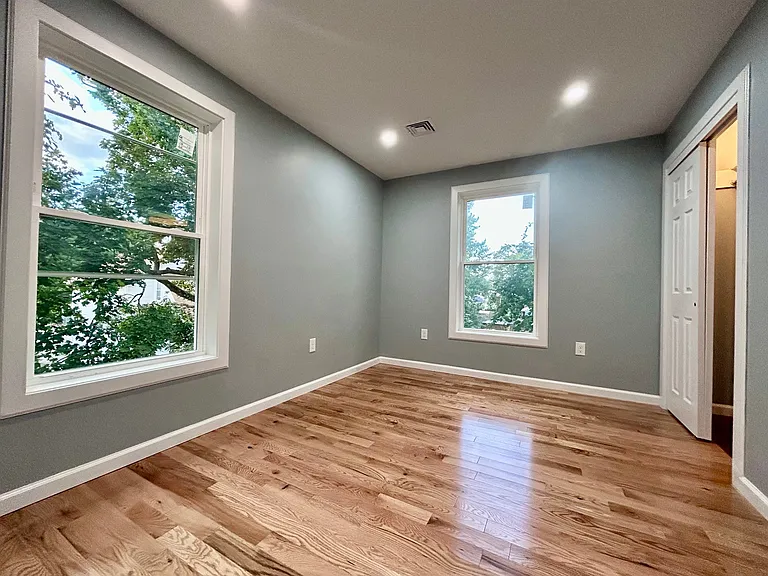 24 Vandewater St #2 — Photo 22