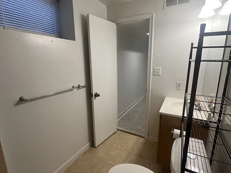 200 Colesville Manor Dr — Photo 15