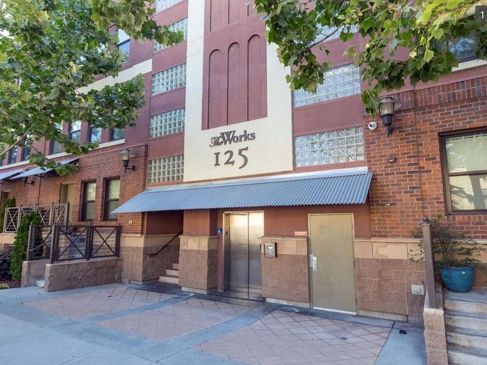 Building Front gate