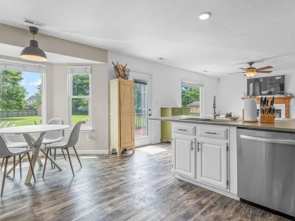 104 Arrowgrass Circle, Moyock, NC 27958