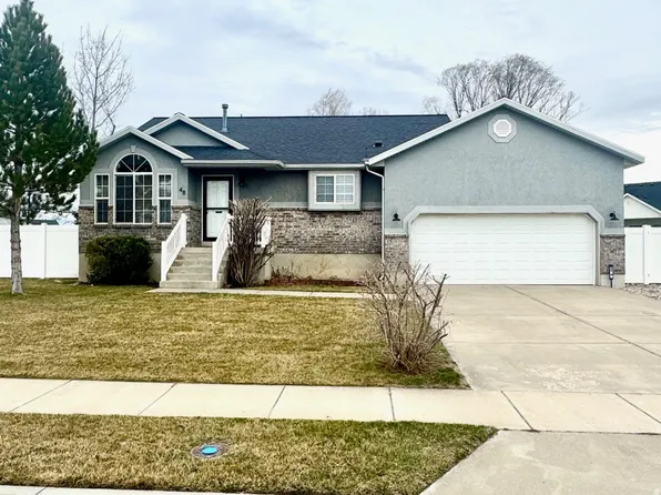 4857 W Pintail Way, Clearfield, UT 84015