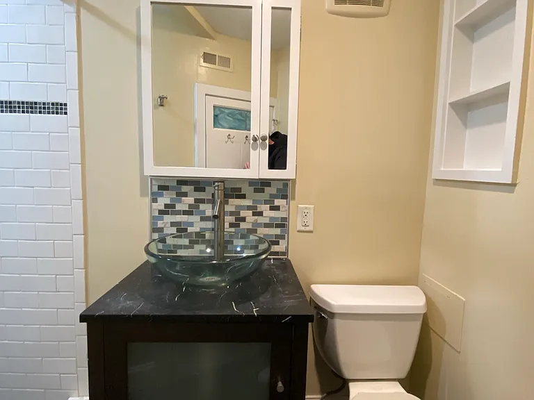 75 Whitney Ave #4A — Photo 14