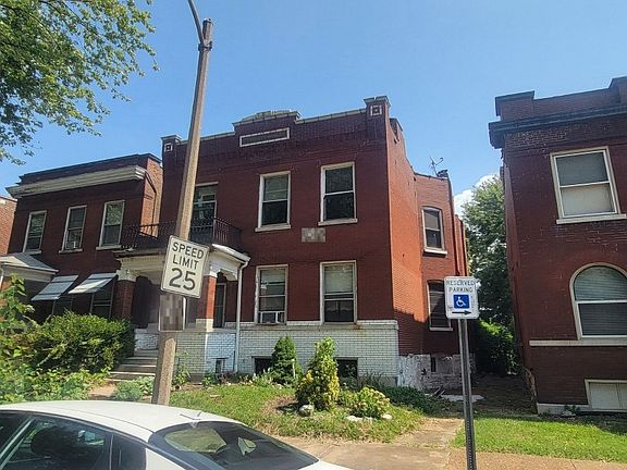 2nd image of 3428 Grace Ave