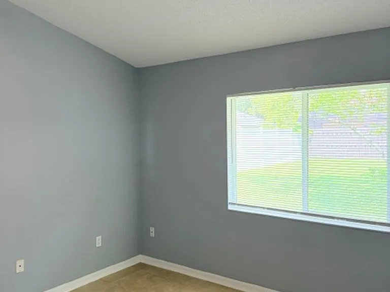 20 Palm Ln — Photo 6