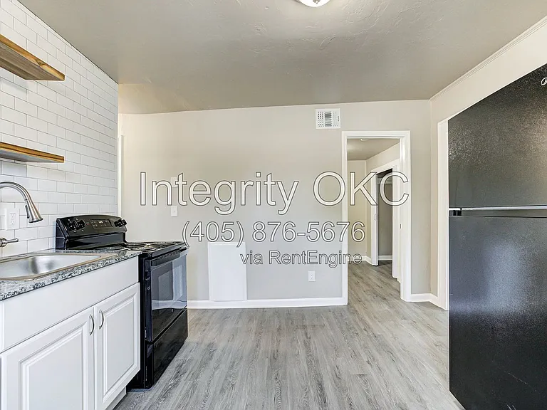 1919 NW 11th St #4D — Photo 20