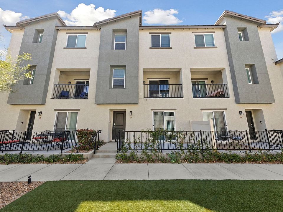 1st image of 2826 Blue Mosaic Ln #3