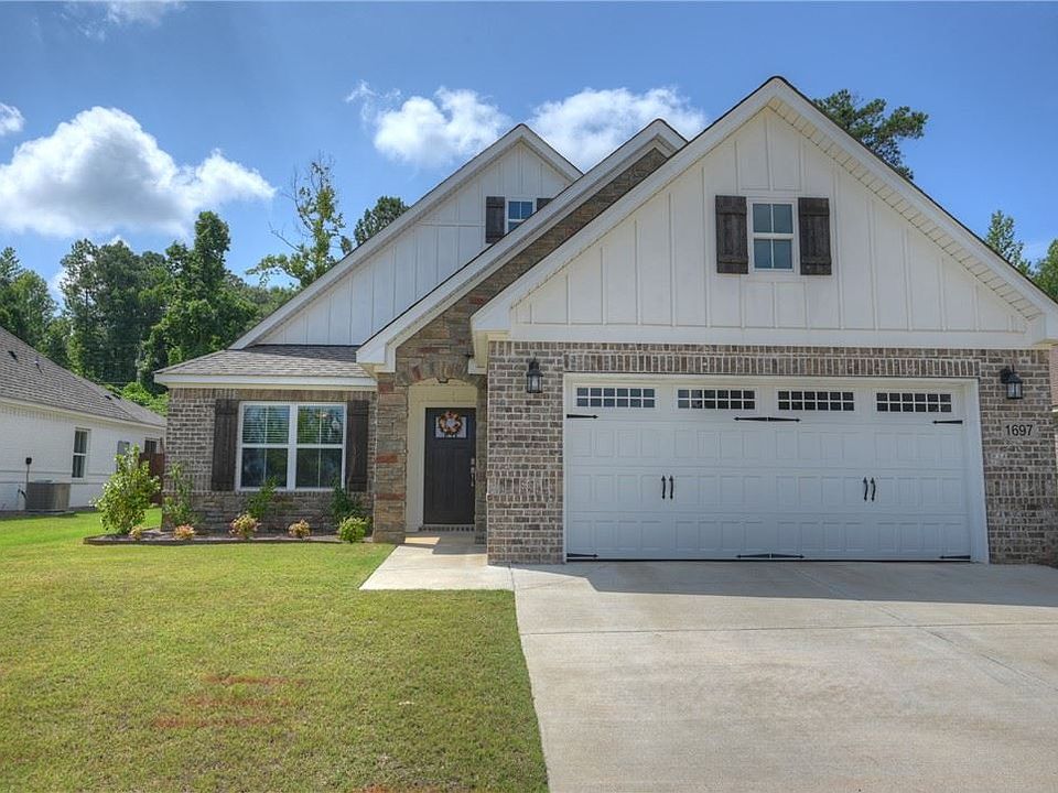 1st image of 1697 Hidden Lakes Dr
