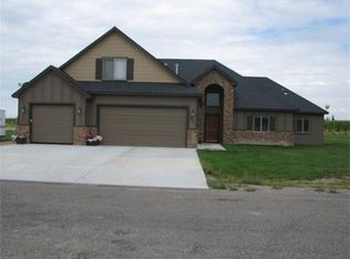 3801 Gary Cir, Hansen, ID 83334