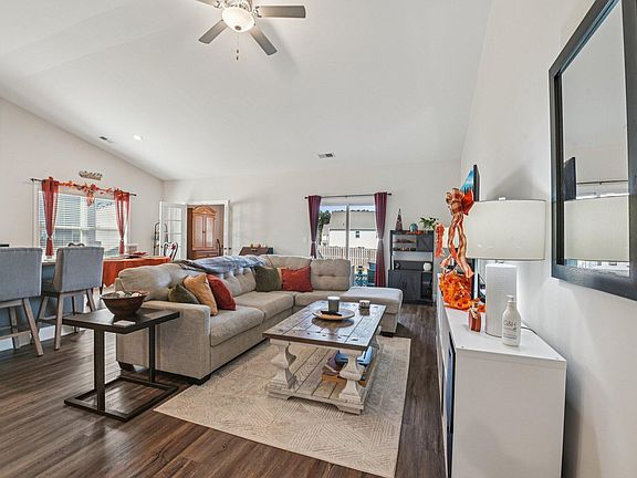 4th image of 103 Blue Hydrangea Way