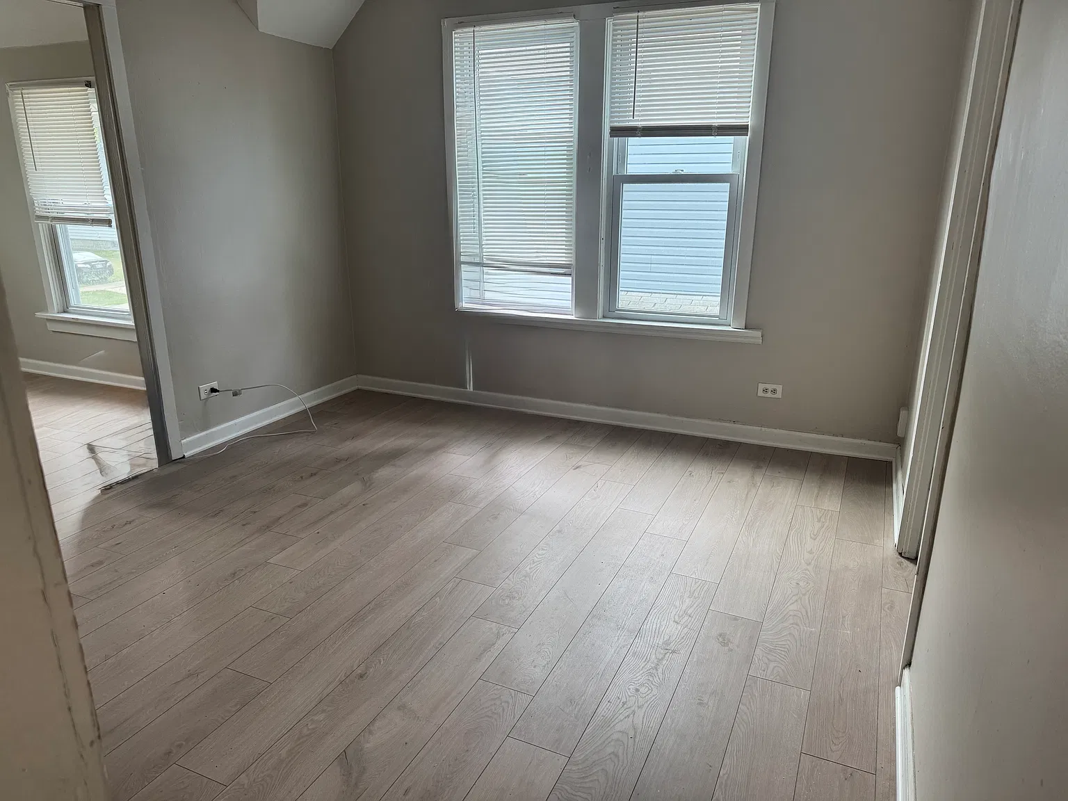 2 bed, $1,150 — Photo 2