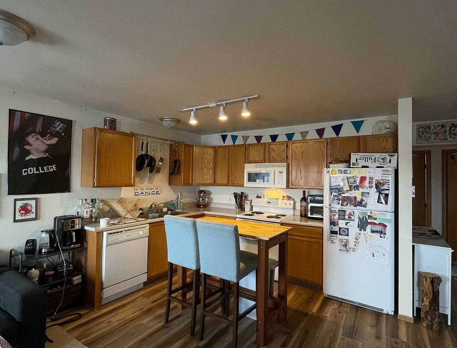 1225 West Kagy Boulevard — Photo 2