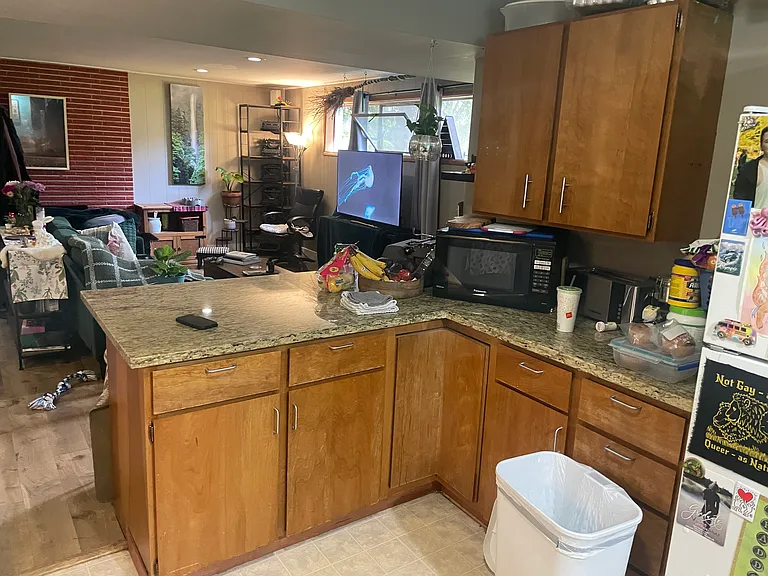 3222 W Government Way — Photo 4