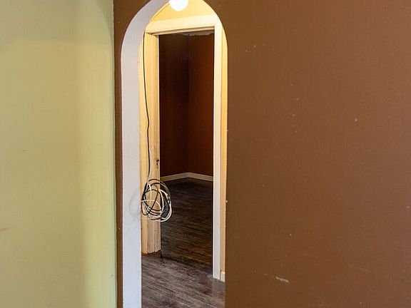 2nd image of 1107 Euclid Avenue