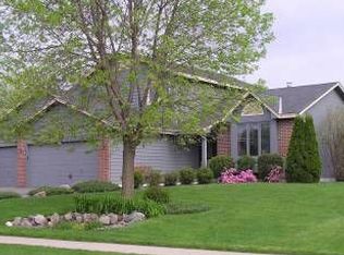 9664 Parkside Trl N, Champlin, MN 55316