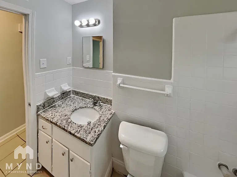 2535 Eastbrook Dr — Photo 13