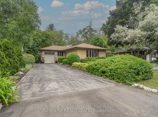 1553 Wembury Rd, Mississauga, ON L5J2L8