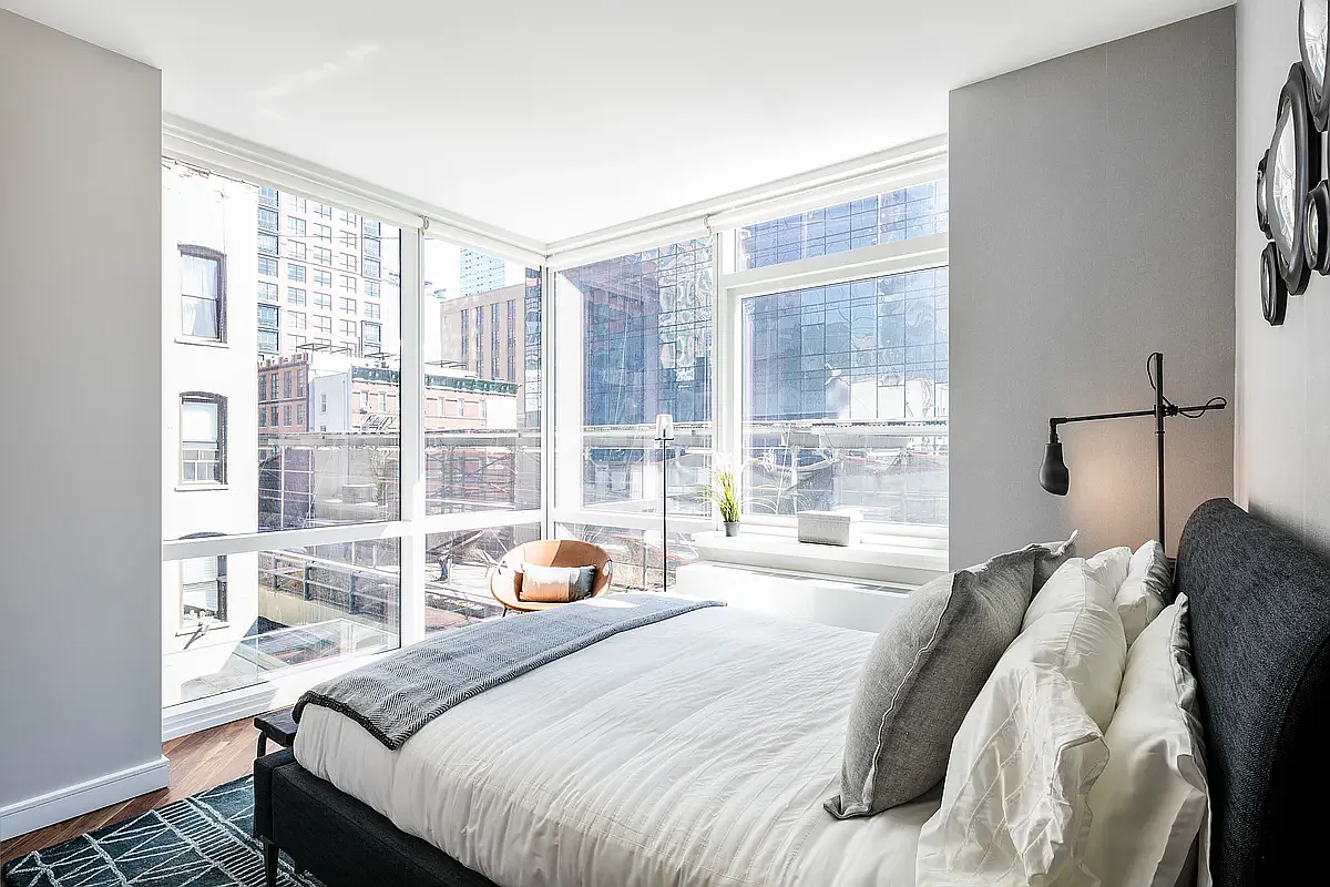507 West 28th Street — Photo 3