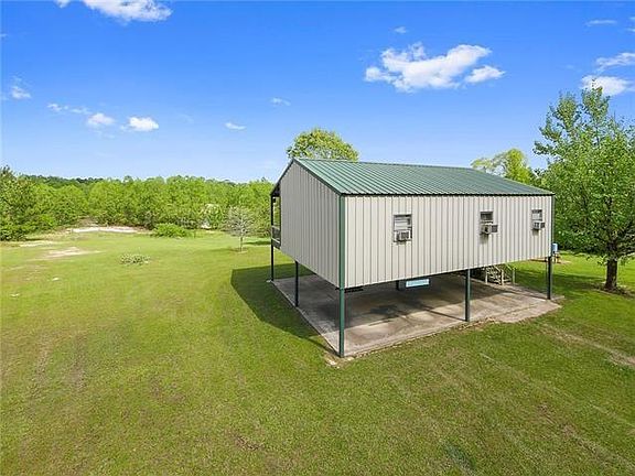 2nd image of 41183 Scenic River Ln