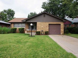 1725 S Windsor Rd, Wichita, KS 67218