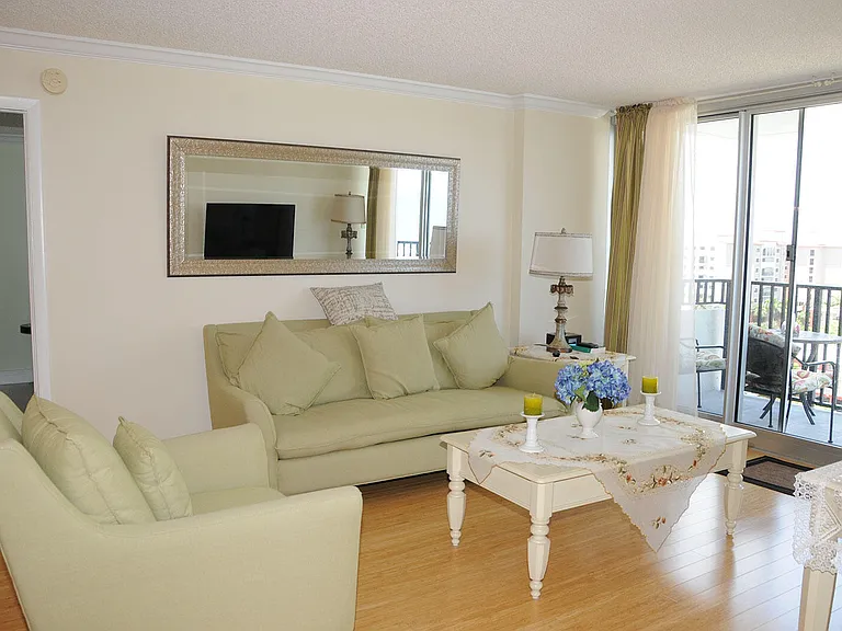 525 N Ocean Blvd #1120 — Photo 8