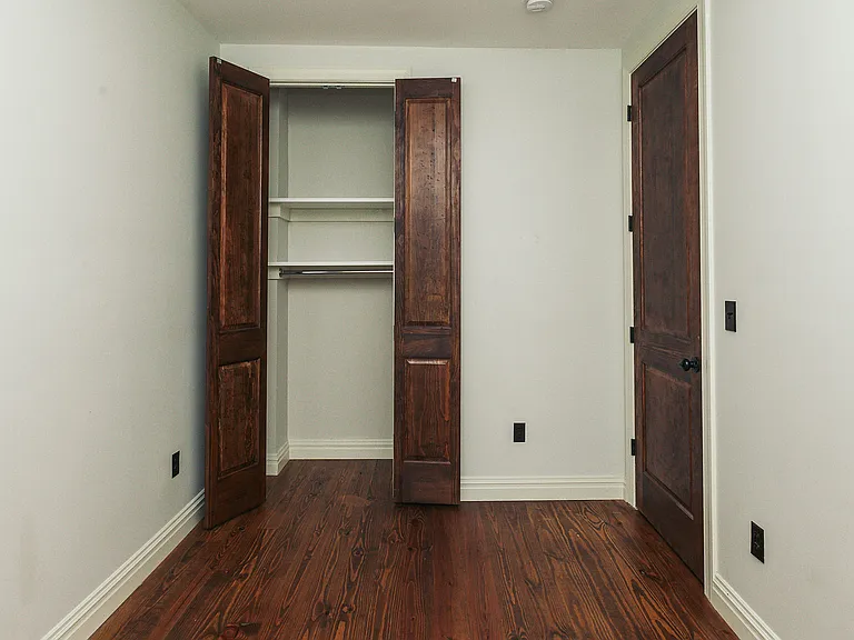 73 Jefferson St #4L — Photo 8