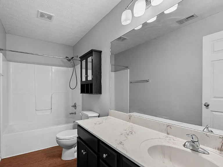 148 Gentry Ln — Photo 8