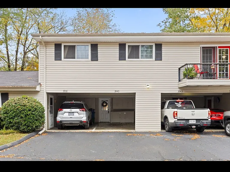 3945 N Quail Ln — Photo 3