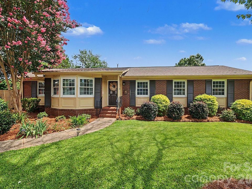 1st image of 3330 Woodleaf Rd