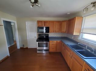 102 Collier Pl, Utica, NY 13502