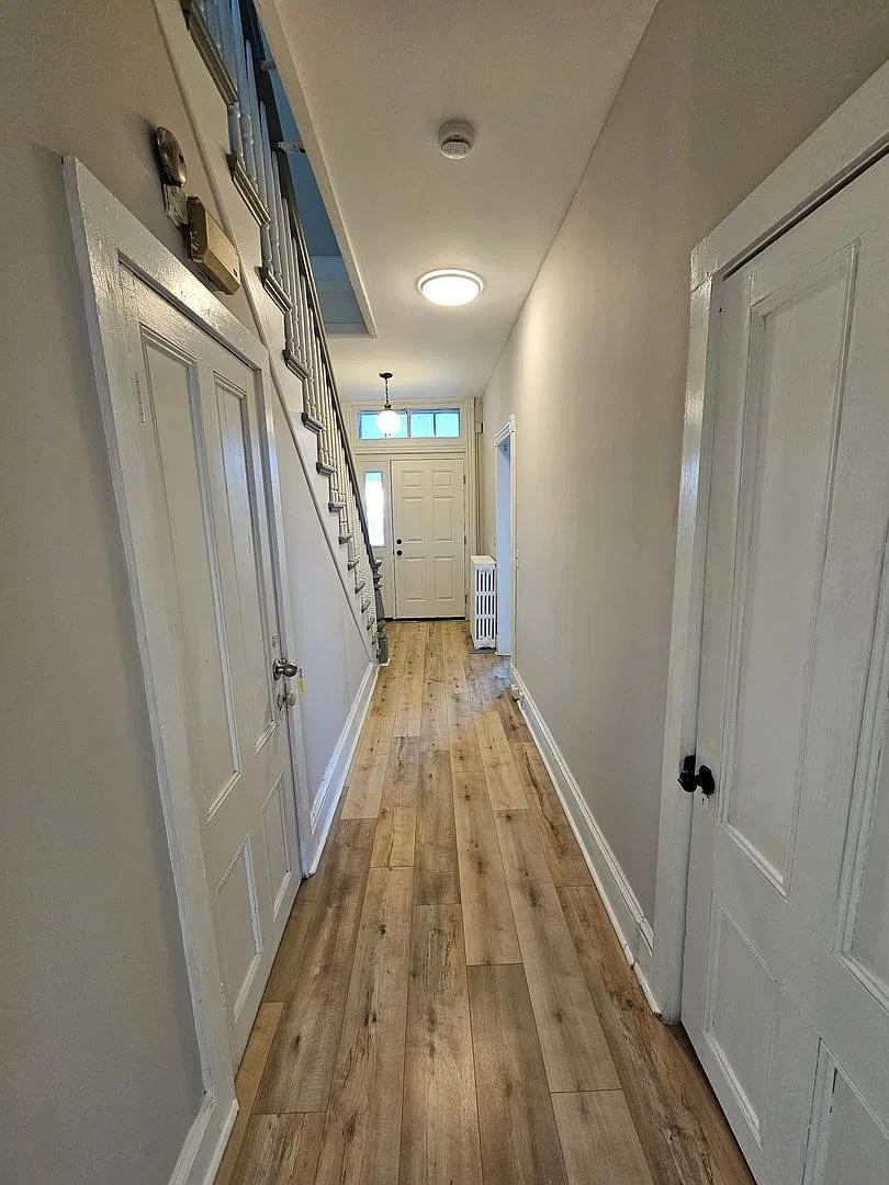 3 Bedroom Apartment - Kingston, NY — Photo 1