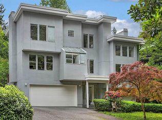 1902 32nd Ave W, Seattle, WA 98199
