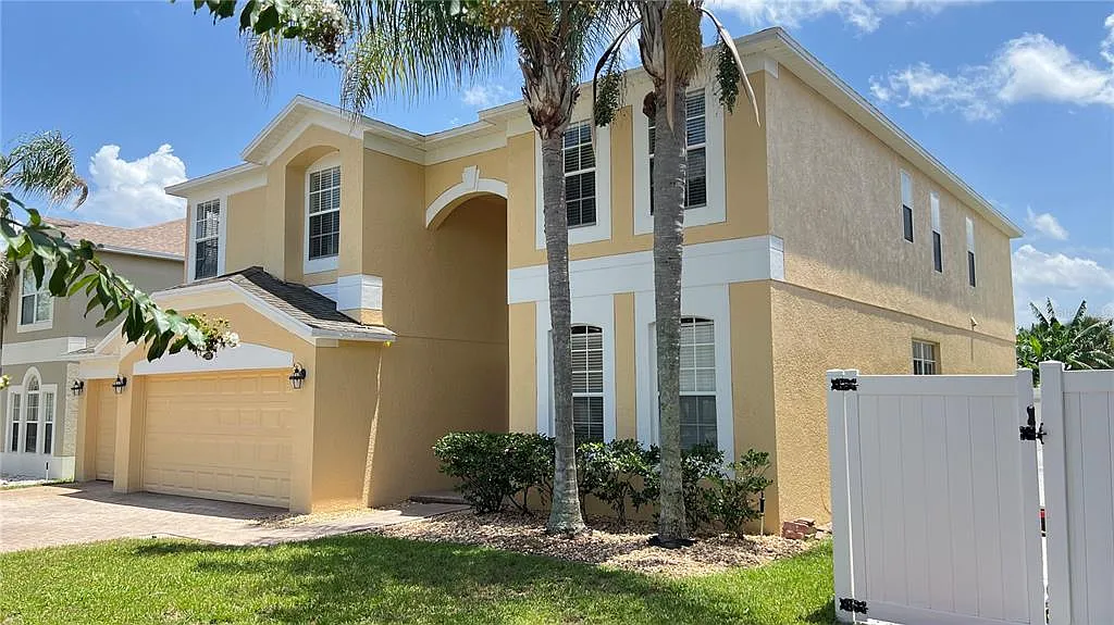 5 bed, 3.0 bath, 3462 sqft, $3,495 — Photo 4