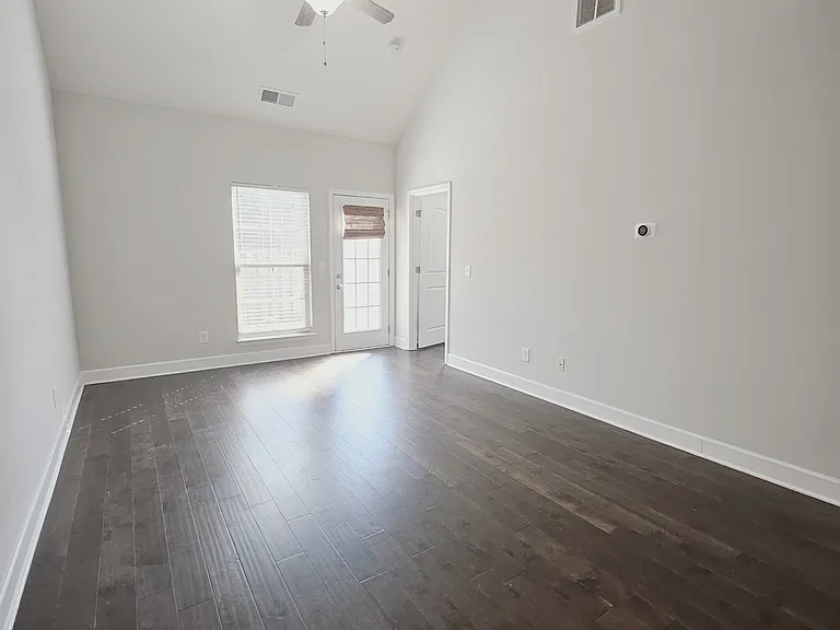 9031 Brixworth Ct — Photo 8