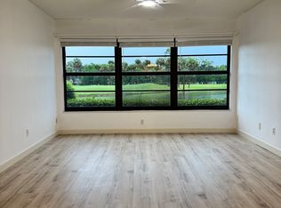 20 Plantation Dr APT 105, Vero Beach, FL 32966