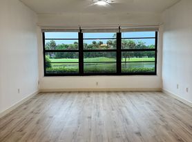 20 Plantation Dr