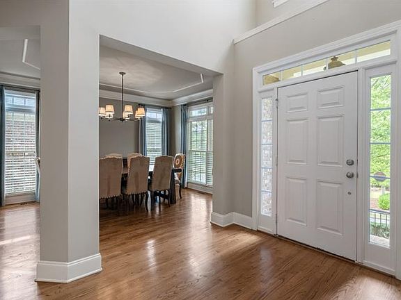 3rd image of 4544 Oak Brook Dr SE