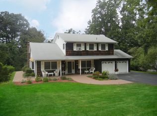 2287 Mark Rd, Yorktown Heights, NY 10598