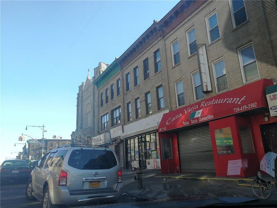 Building Photo 3