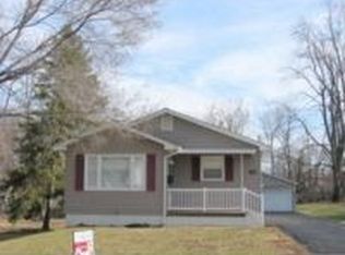 2194 N Graceland Ave, Decatur, IL 62526