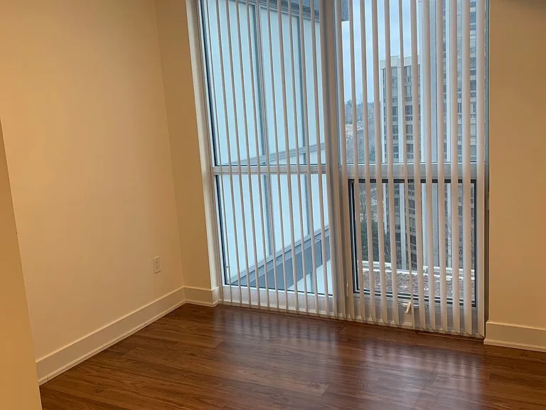88 Sheppard Ave E #902 — Photo 6